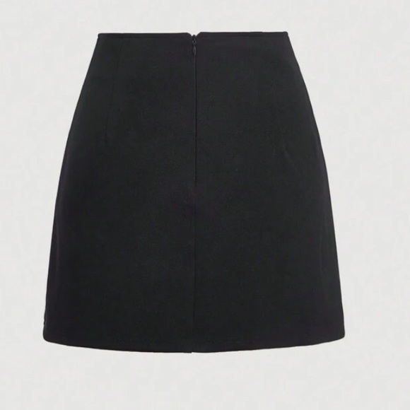 Black Bow Rhinestone Asymmetrical Skirt with Faux Pocket - Picture 5 of 8